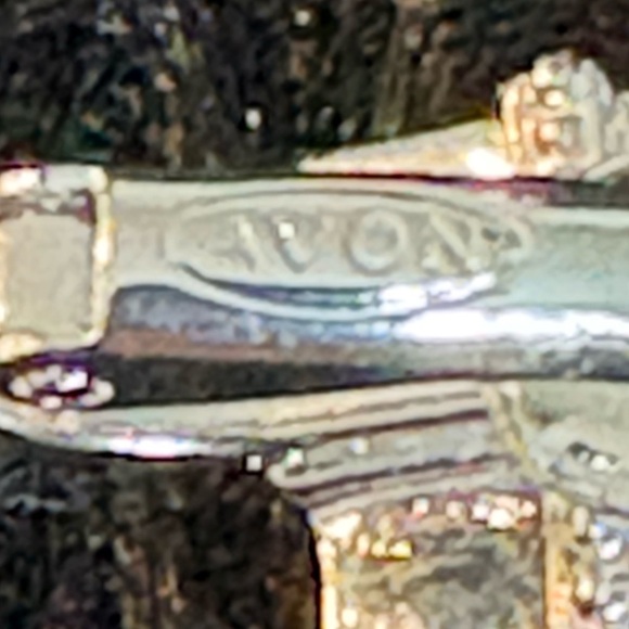 Vintage Avon Red & Silver Rhinestone Bow Clip-On Earrings - Picture 5 of 11